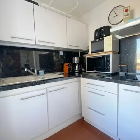 Cosy Avec Vue Sur Et Parking Prive - Fr-1-529-245 Apartament *